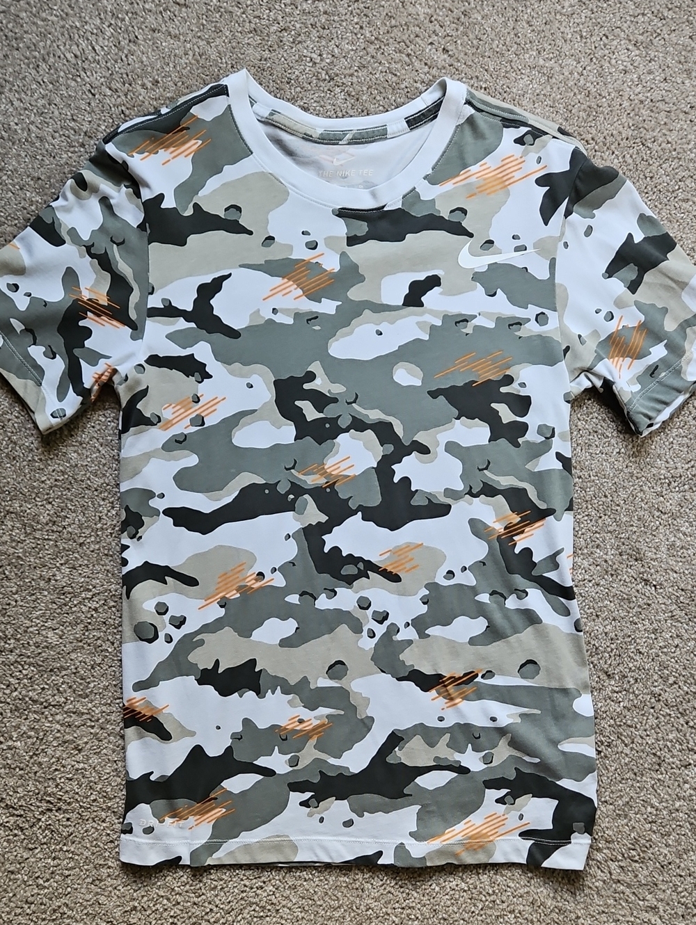 Nike Dry Legend Camo T-Shirt Size Small